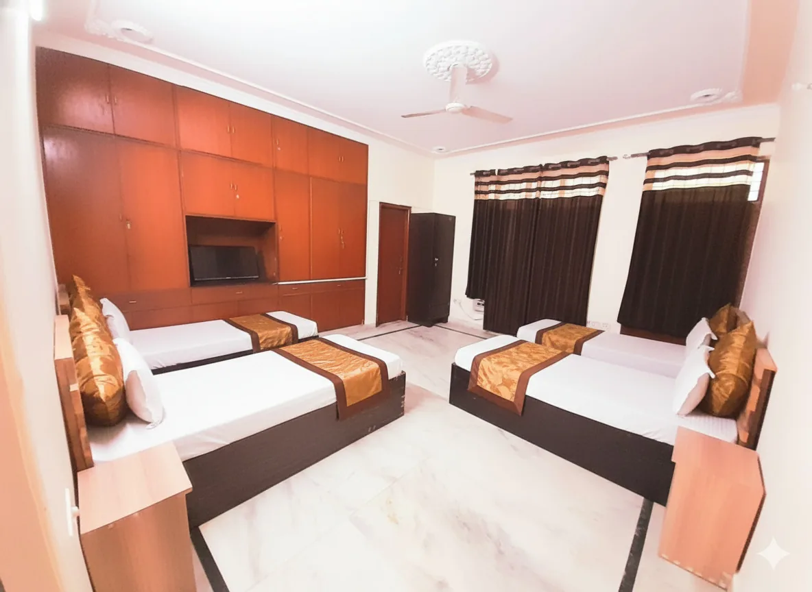 Room and facilities at Cloud Nine Rooms 2014(Girls)