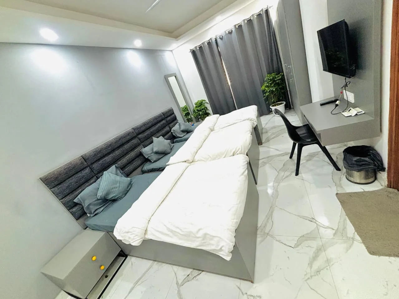 Room and facilities at Cloud Nine Rooms 40