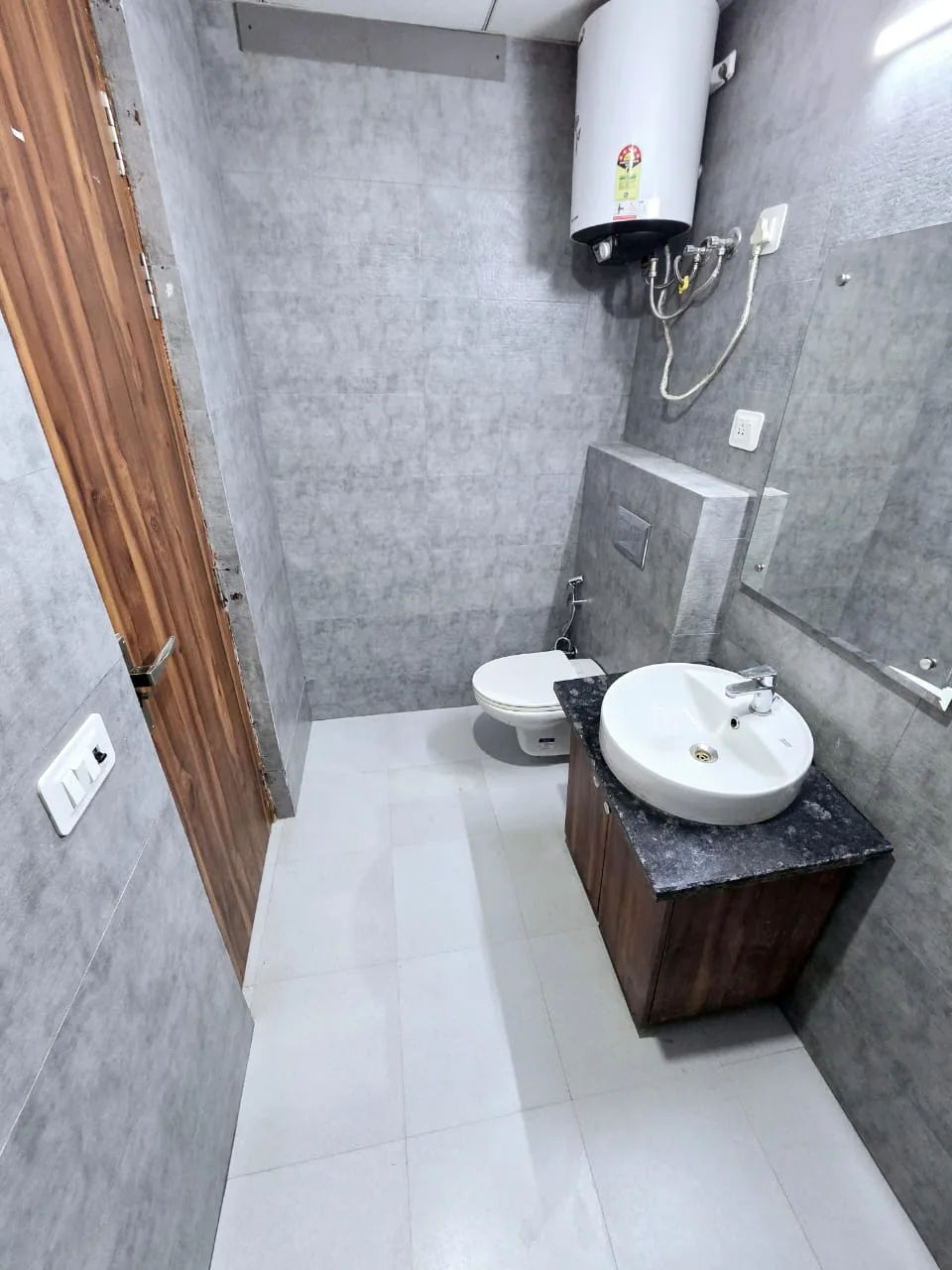 Room and facilities at Cloud Nine Rooms 40