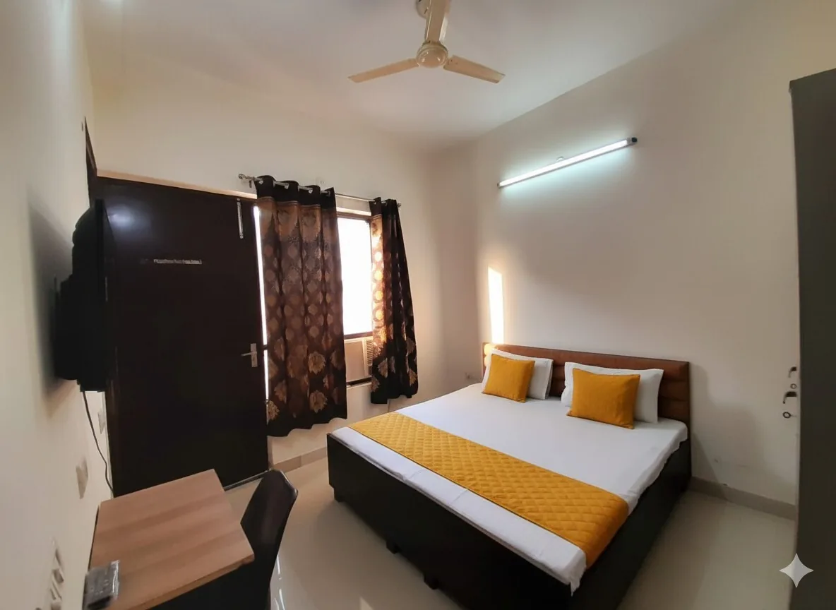 Room and facilities at Cloud Nine Rooms 1980(Boys)