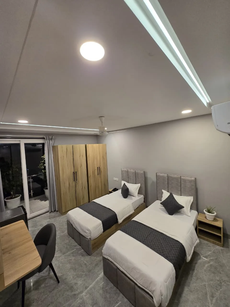 Room and facilities at Cloud Nine Rooms 48
