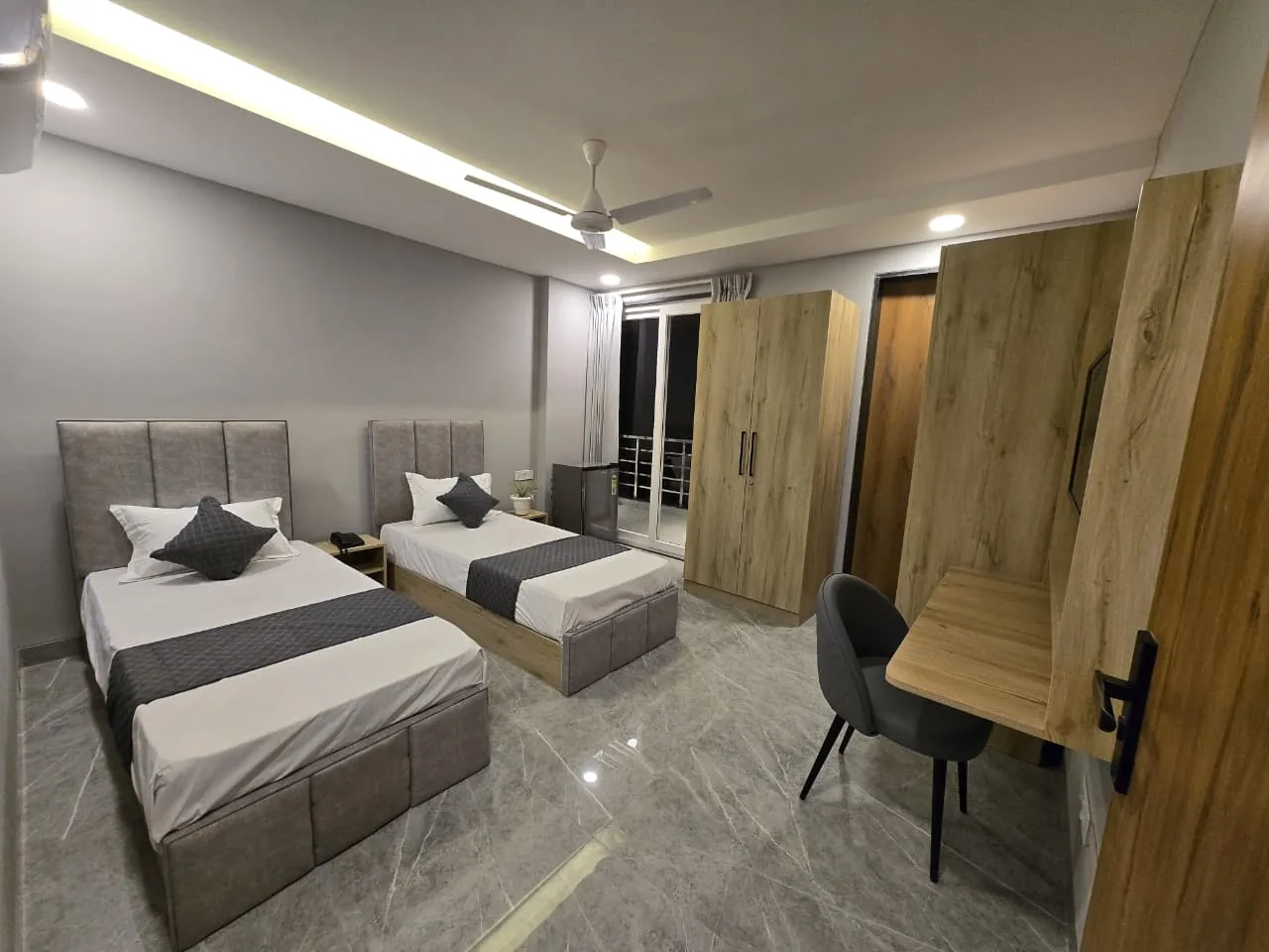 Room and facilities at Cloud Nine Rooms 48